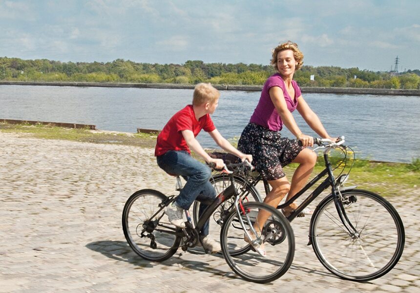 【少年と自転車】父親に捨てられた少年の心の葛藤に胸が痛くなる